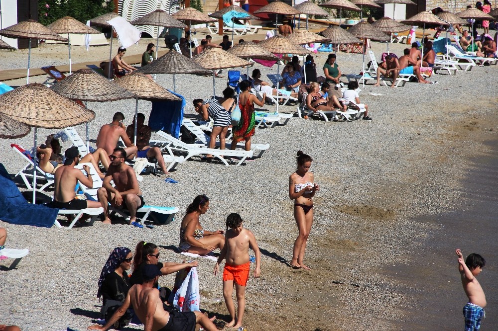 Bodrum’a 700 bin tatilci akın akın geliyor 
