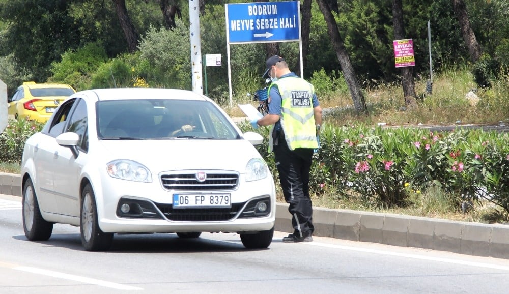Bodrum’a giren araç sayısı 1 günde yüzde 25 arttı 