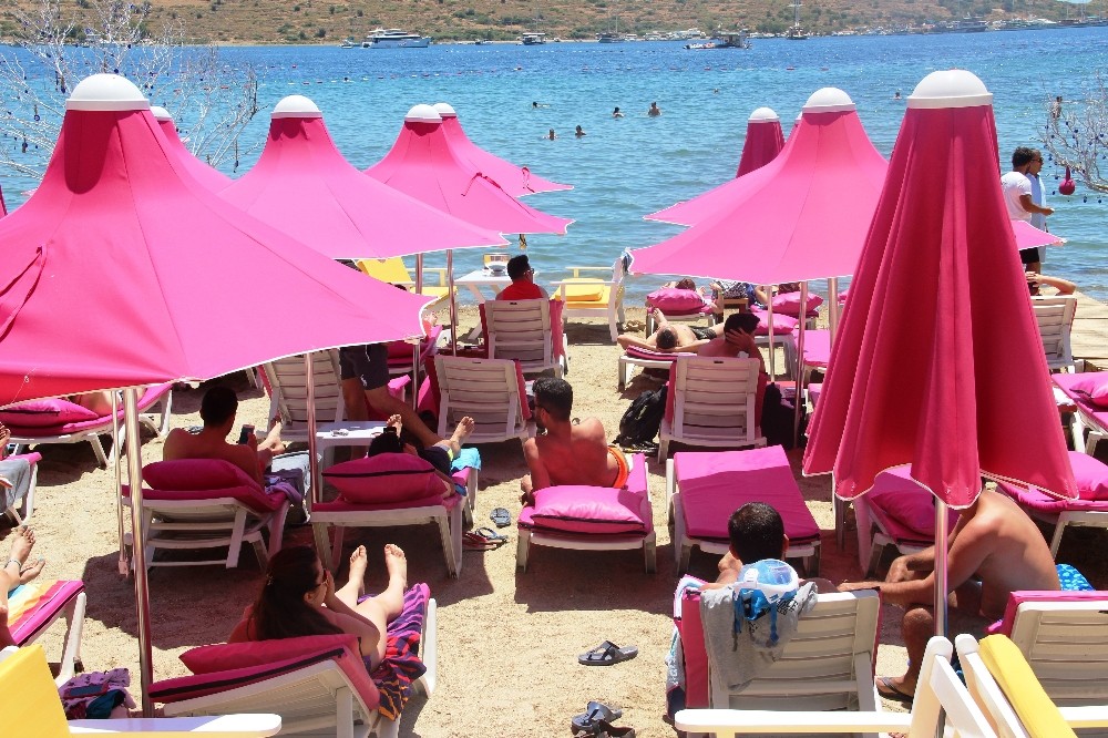 Bodrum’da 24 bin liralık şezlong 