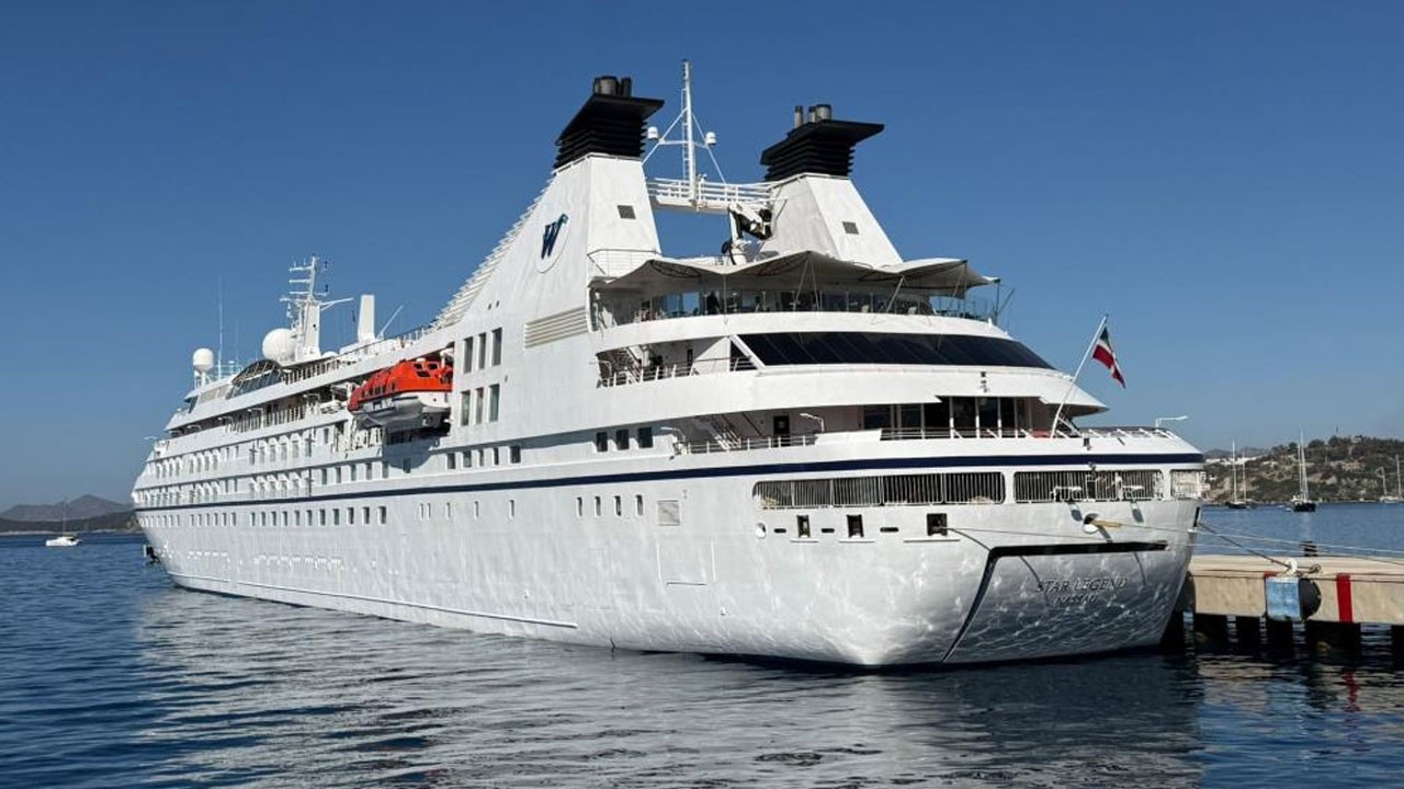 Bodrum'da dev misafir