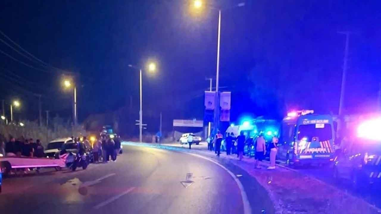 Bodrum'da feci kaza: Aydınlatma direğine çarpan motosikletli hayatını kaybetti!