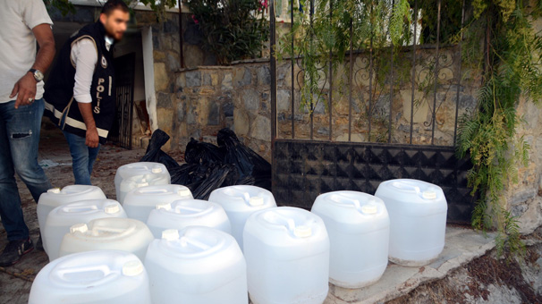 Bodrum'da kaçak içki operasyonu: 3 gözaltı