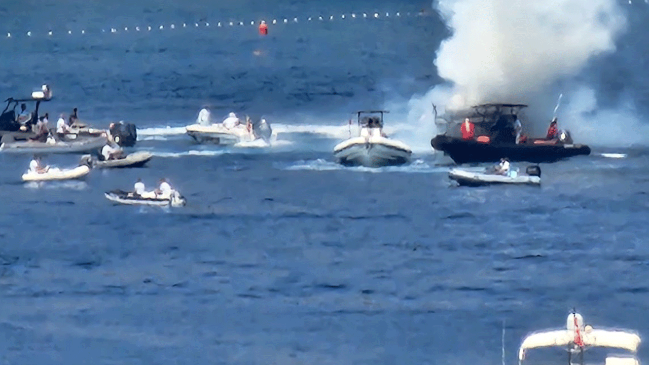 Bodrum'da korkutan anlar: Tekne cayır cayır yandı!