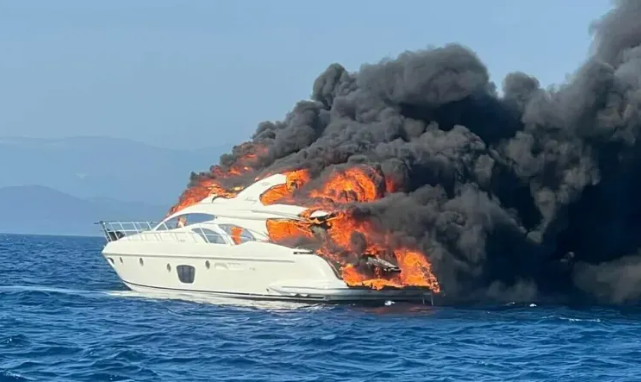 Bodrum'da milyon dolarlık yat küle döndü