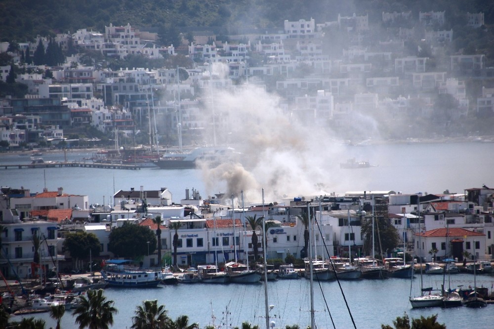 Bodrum’da restoran alev alev yandı 