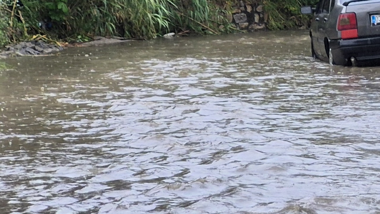 Bodrum’da sağanak yağış hayatı olumsuz etkiledi