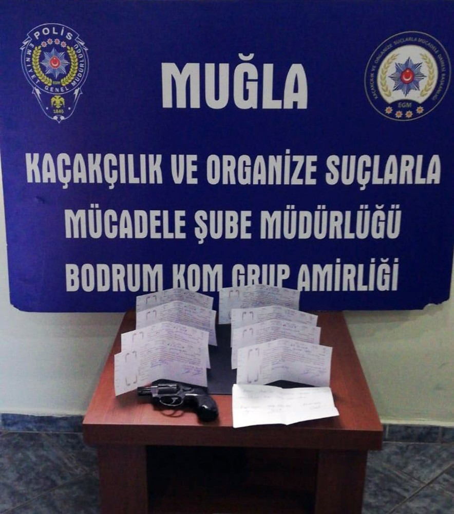 Bodrum’da tehditle senet imzalatan üç kişi yakalandı 