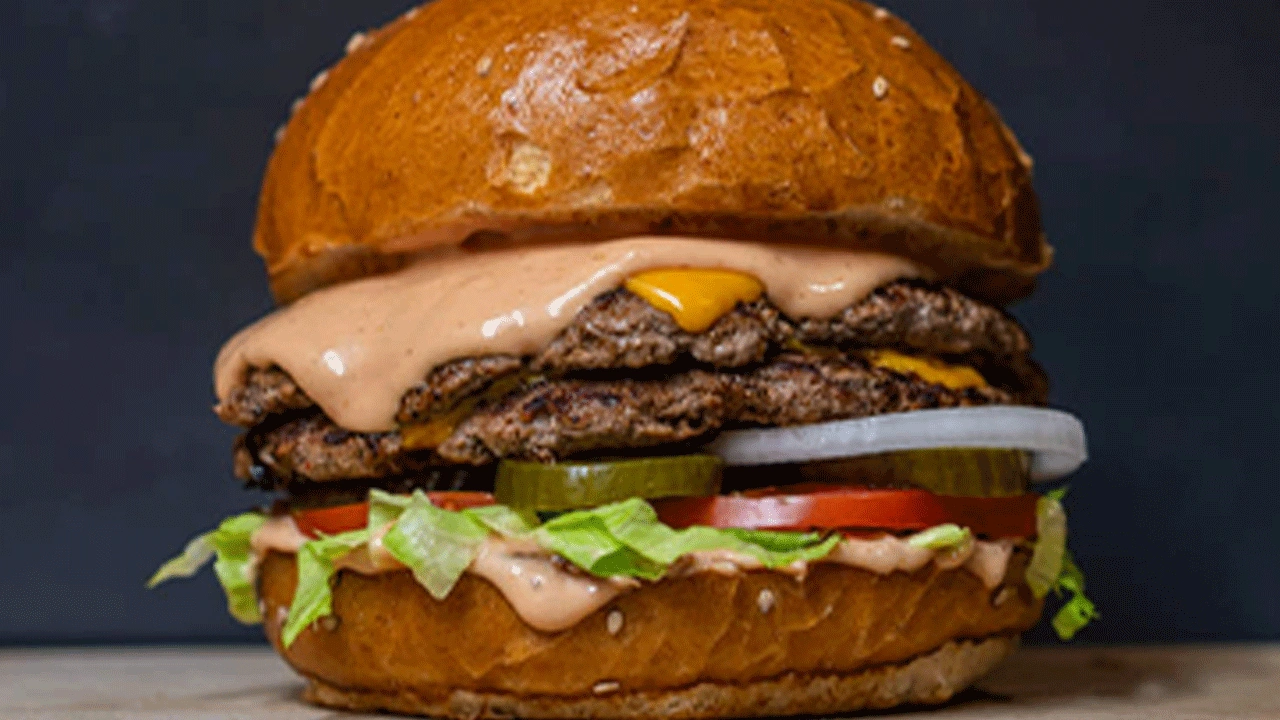 Bodrum'daki lahmacunlar yanından geçemez! Tam 11 bin dolara burger