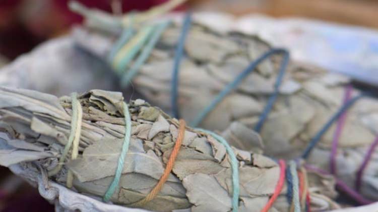 Boğaz ağrısına en etkili yöntem!