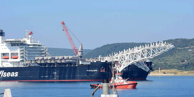 Boğaz çift yönlü olarak kapatıldı