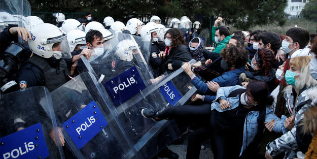 Boğaziçi istismarcıları panikledi! Molotofçu kafa ‘güvenlikten’ rahatsız