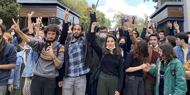 Boğaziçi Üniversitesi'nde 14 gözaltı! 8'i öğrenci çıkmadı