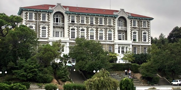 Boğaziçi Üniversitesi'nde e-posta skandalı!