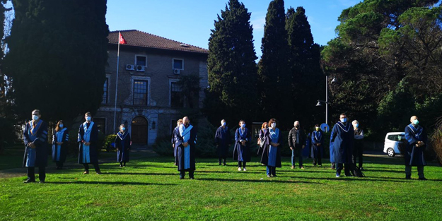 Boğaziçi Üniversitesi'nde protesto yapan akademisyenler 37 gündür eğitim vermiyor!