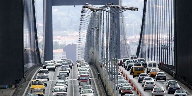 Boğaziçi Köprüsü trafiğe kapatıldı