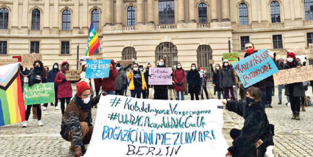 Boğaziçi’nde Batı fitnesi! Almanya ve Fransa’da gösterilere destek