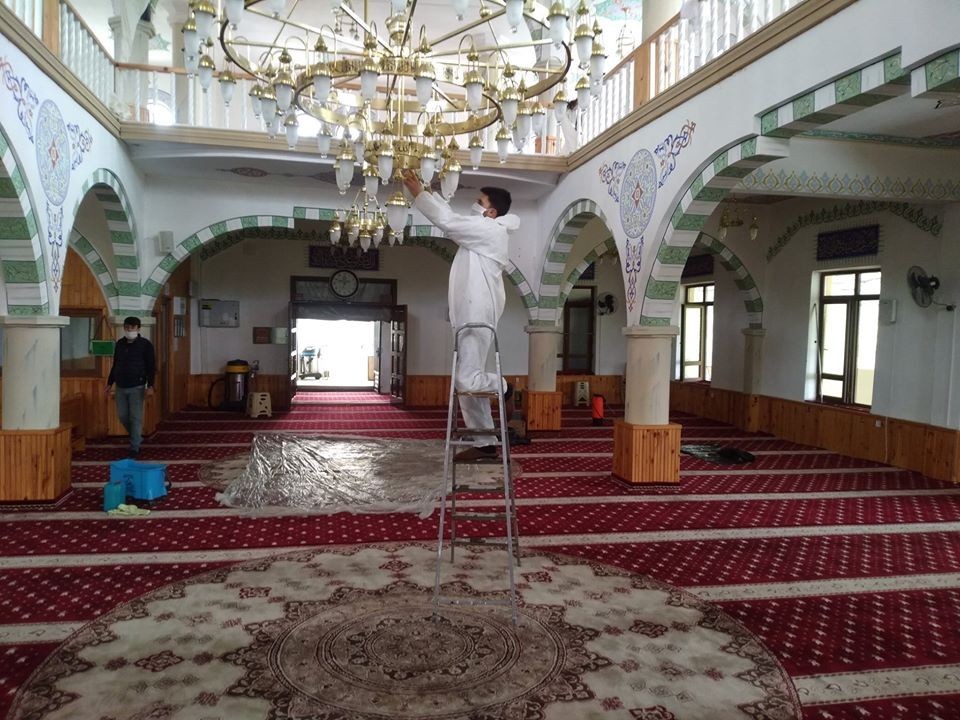 Boğaziçi’nde camiler dezenfekte edildi 