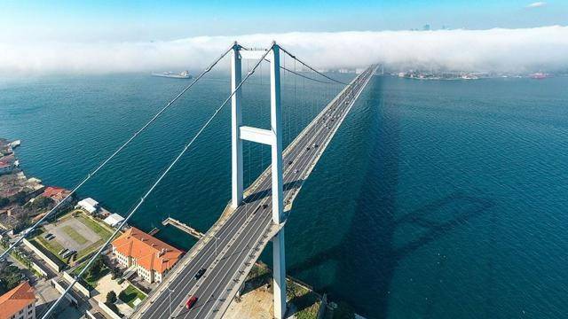 Boğaz’ın gerdanlığı 48 yıldır kıtaları birbirine bağlıyor