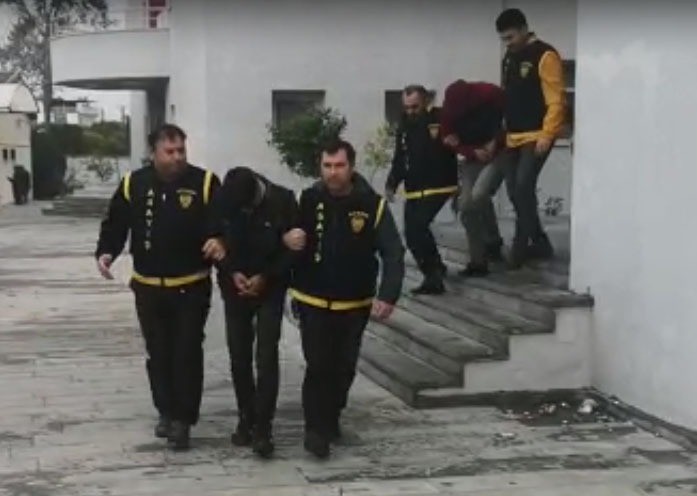 Boks makinesini soyan 2 zanlı tutuklandı 