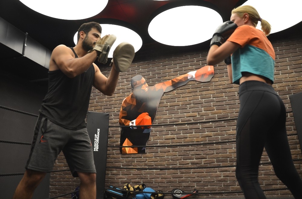 Boks ve kick boks öğrenmek isterken, bir ömür sakat kalmayın 