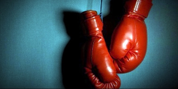 Boksörün yumruğu silah sayıldı! İnanılmaz ceza