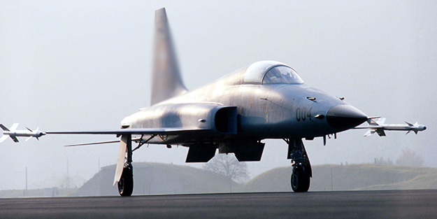 Bölgede sıcak gelişme! Savaş jetlerini İHA'ya çevirme kararı aldılar