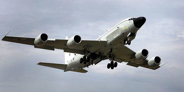 Bölgede tansiyonu yükseltecek gelişme! ABD uçağı Kore Yarımadası üzerinde keşif uçuşu yaptı