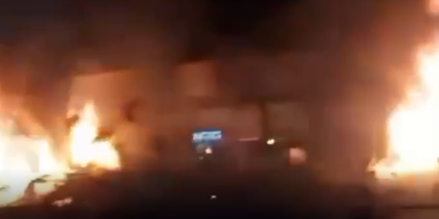 Bölgeden sıcak görüntüler! Şımarık siyonist yanıyor!