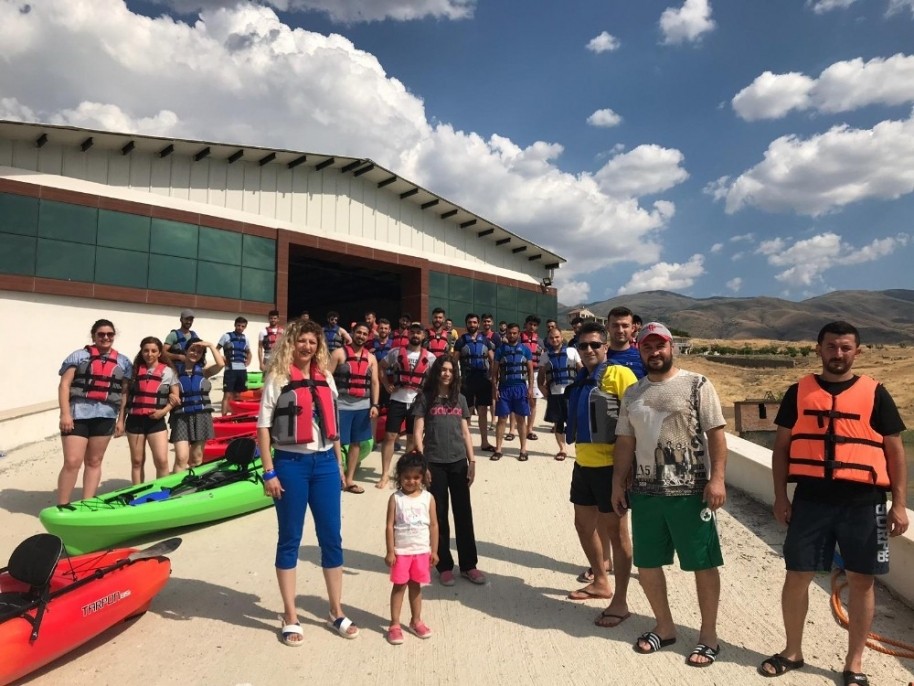 Bölgenin en büyük su sporları merkezi sporseverleri bekliyor 