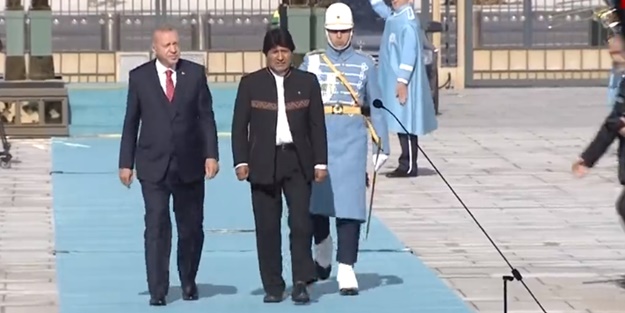 Bolivya Devlet Başkanı Morales Külliye'de