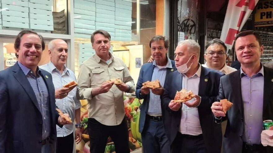 Bolsonaro’yu pizzacıya almadılar