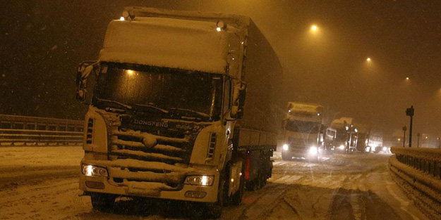 Bolu Dağı'nda görüş mesafesi 20 metreye düştü