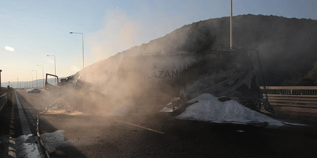 Bolu'da korkutan haber! İstanbul yönü ulaşıma kapatıldı