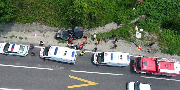 Bolu Dağı’nda minibüs devrildi! Aileden bir kişi öldü