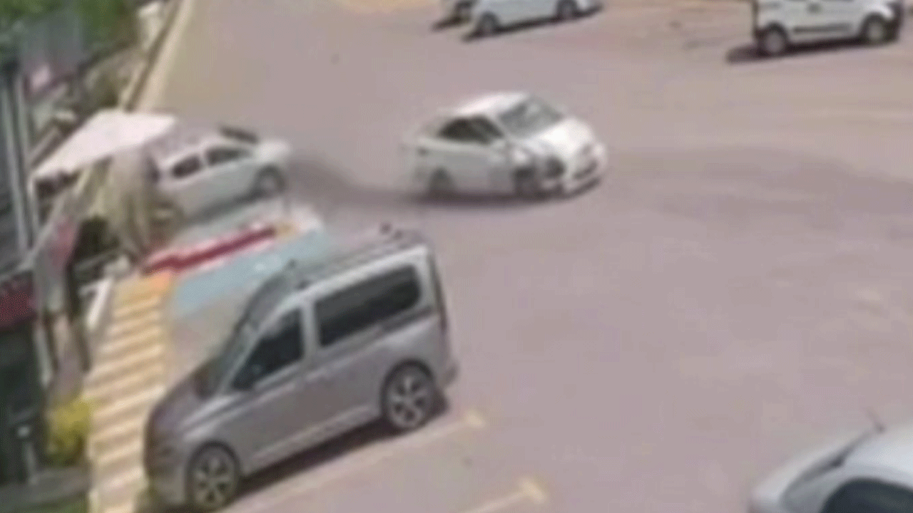 Bolu dağında yürekler ağıza geldi: Otomobil otoparka daldı!