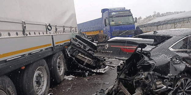 Bolu TEM Otoyolu'nda feci kaza! 58 araç karıştı, yaralılar var