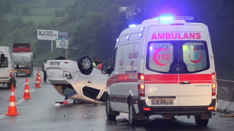 Bolu TEM’de feci kaza: 5 yaralı