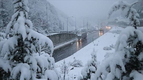 Bolu yarın okullar tatil 17 Ocak | 17 Ocak Pazartesi Bolu hangi okullar tatil mi?