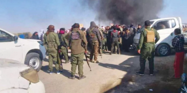 Bölücü terör örgütü PKK Suriye'de cami basıp Kur'an-ı Kerim yaktı!