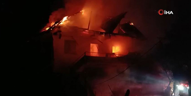 Bolu’da, 2 katlı ev ve kümes alev alev yandı