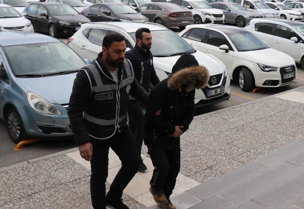 Bolu’da 3 marketi soyan maskeli hırsız adliyeye sevk edildi 