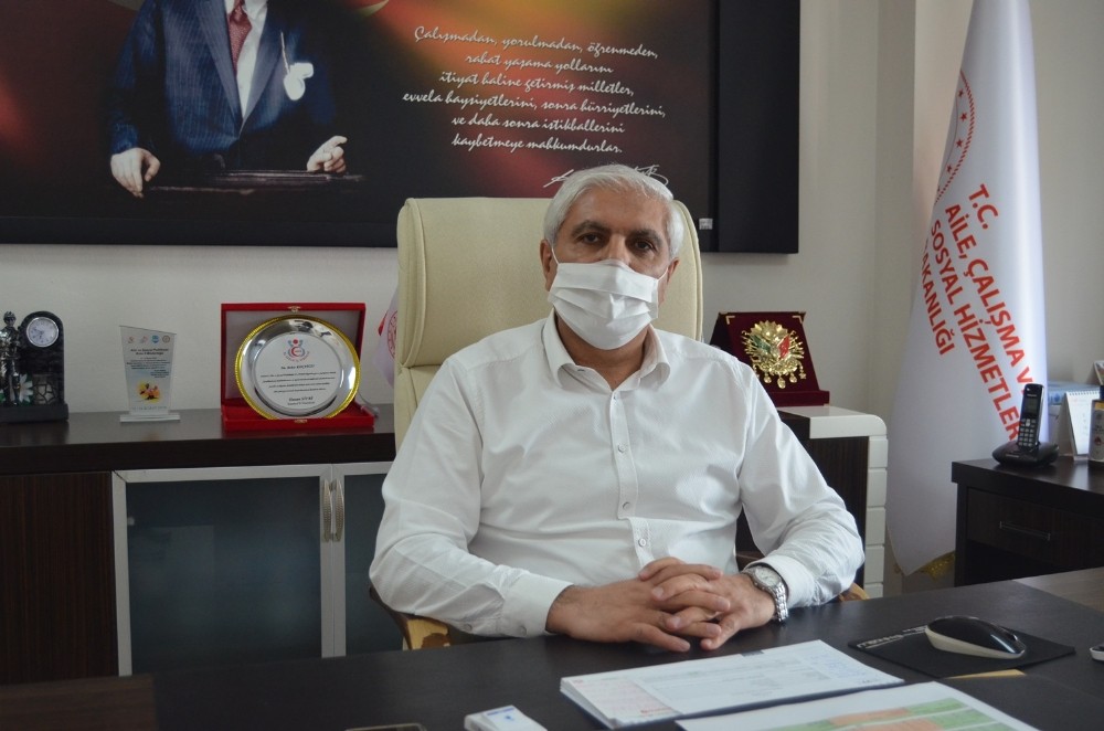 Bolu’da, 65 yaş üstü vatandaşların ihtiyacını gönüllüler evlerine götürüyor 