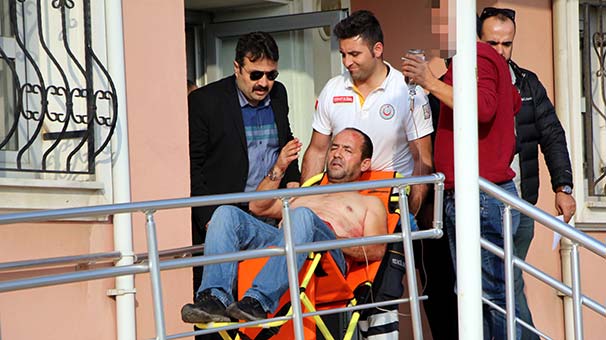 Bolu'da bıçakladığı arkadaşını sağlık ocağına götürüp serumunu taşıdı
