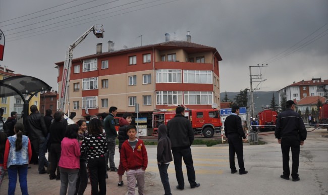 Bolu'da çatı yangını