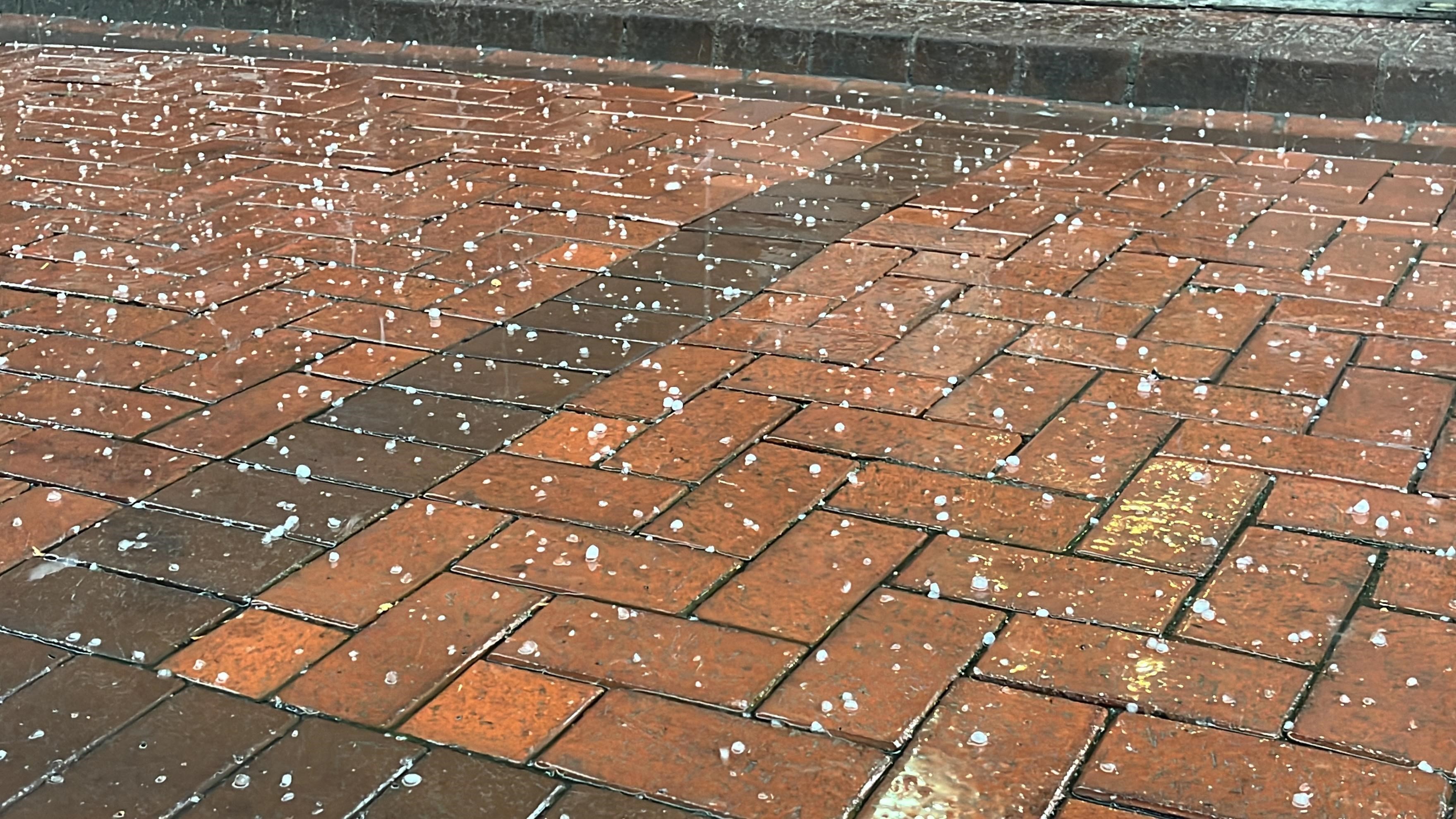 Bolu’da fındık büyüklüğünde dolu yağdı