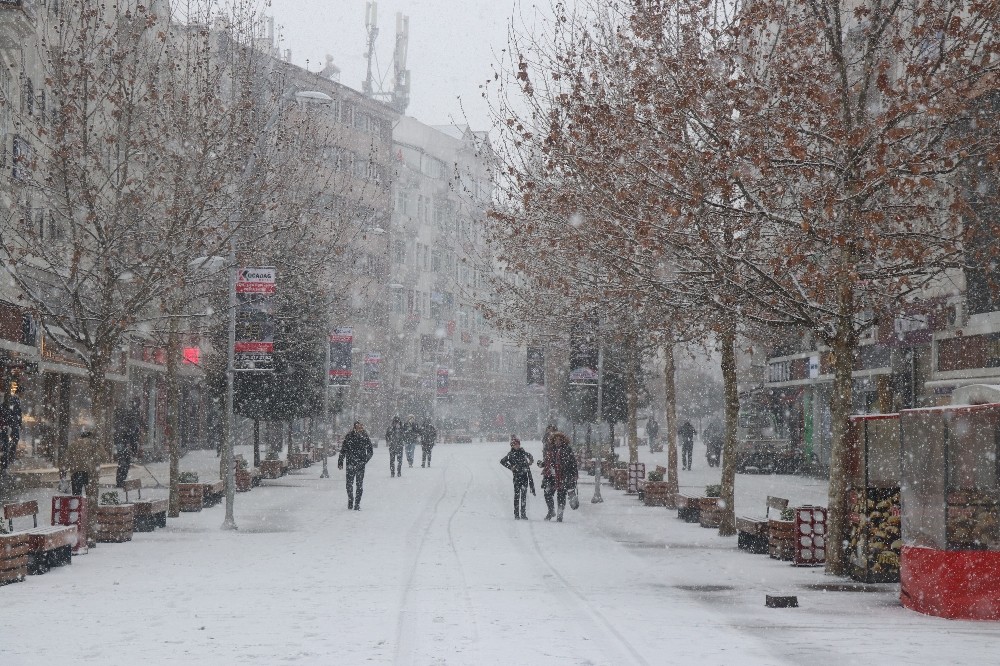 Bolu’da hamile ve engellilere kar tatili 
