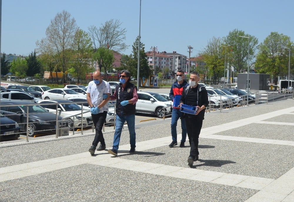 Bolu’da polis ekipleri, bisiklet hırsızını müşteri kılığına girerek yakaladı 