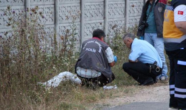 Bolu’da yaşlı adam yol kenarında ölü bulundu