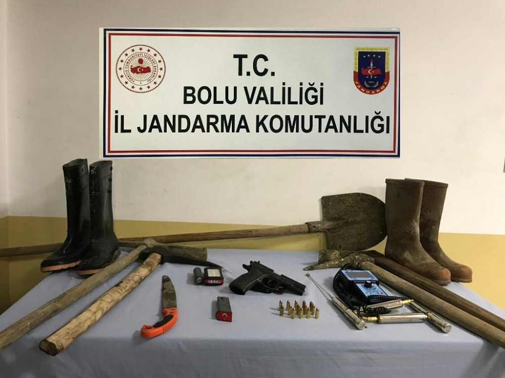 Bolu’da, Zonguldak’tan gelip kaçak kazı yapan 4 kişi gözaltına alındı 