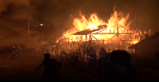 Samanlık alev alev yandı